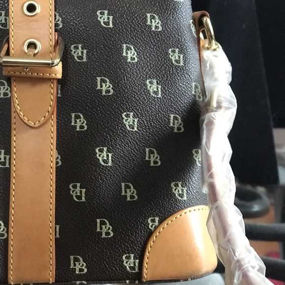 Dooney & Bourke purse - Picture 3 of 6